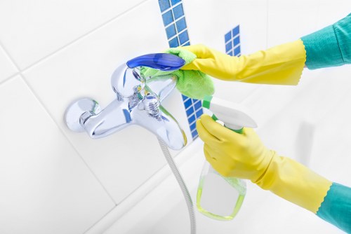 Deep carpet cleaning process in a commercial setting